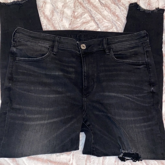 American Eagle 16 Short - Picture 3 of 7